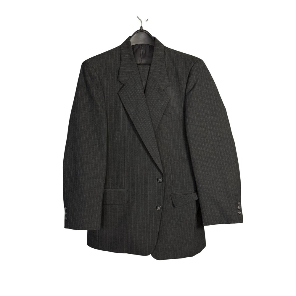 Foreman & Clark Men's Gray Pinstripe Suit 40R